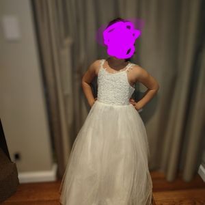 Girls size 8 communion dress or flower girl
